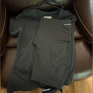 Sketcher scrubs, SMALL